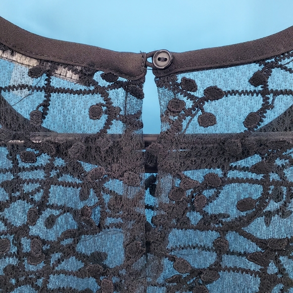 Lulumari black lace sheer long sleeve top - Picture 4 of 11